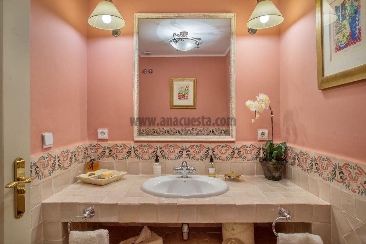 Bathroom Bathroom