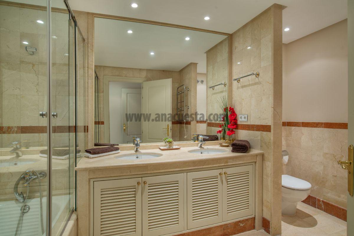 Bathroom Bathroom