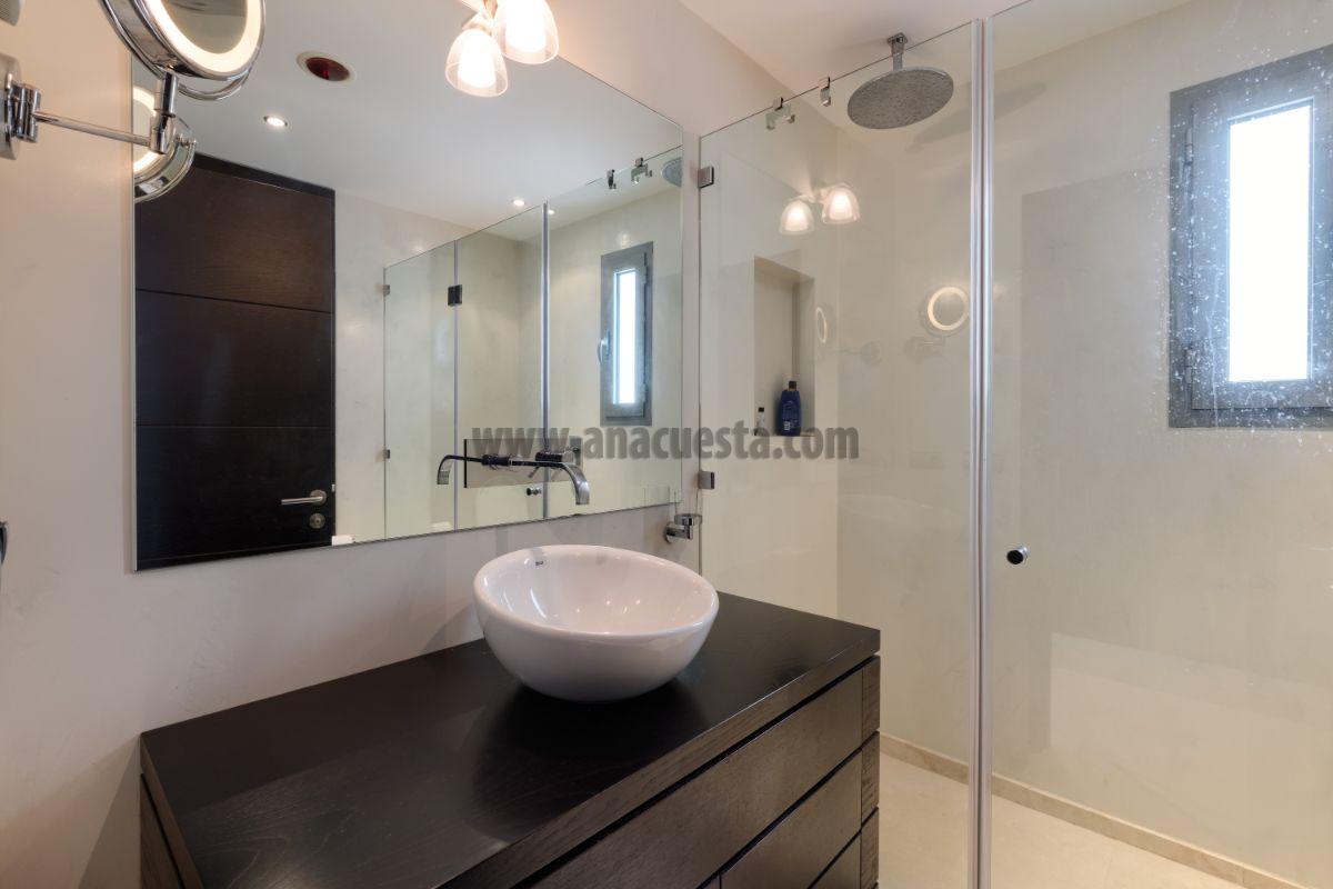 Bathroom Bathroom