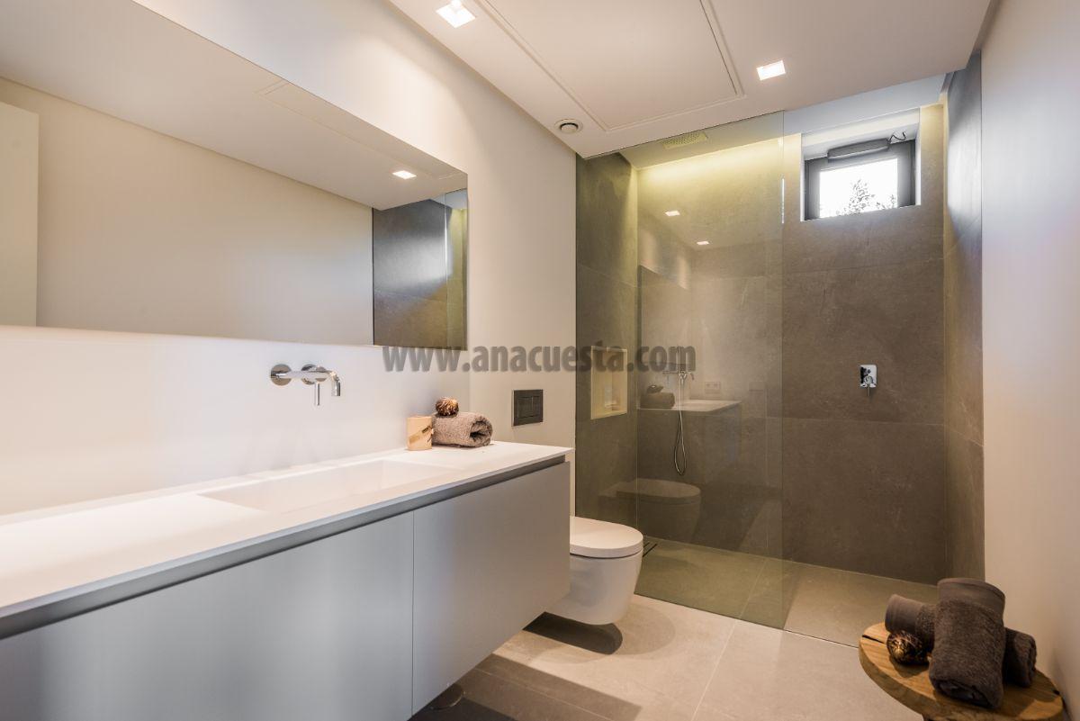 Bathroom Bathroom