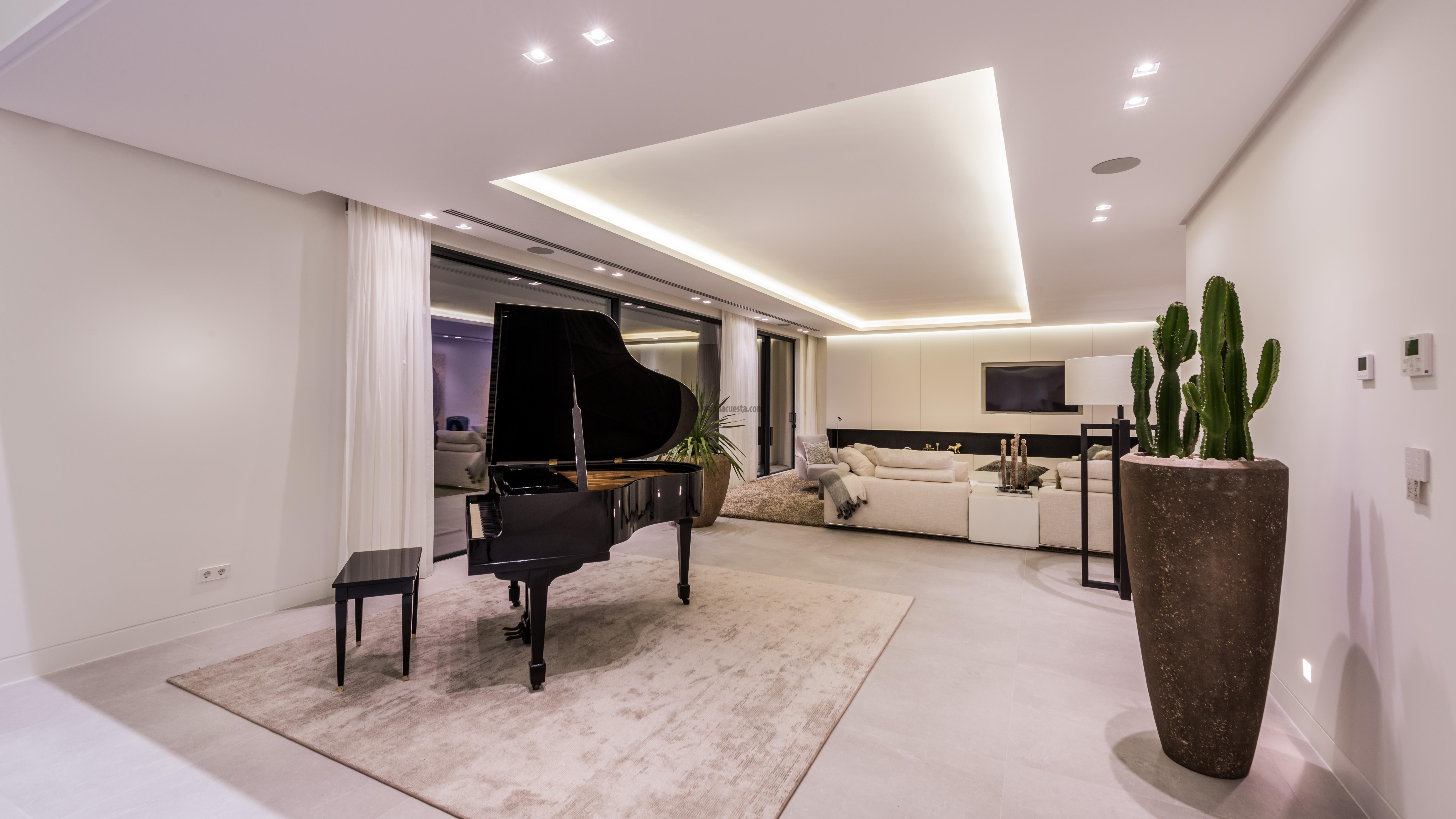 Room Room