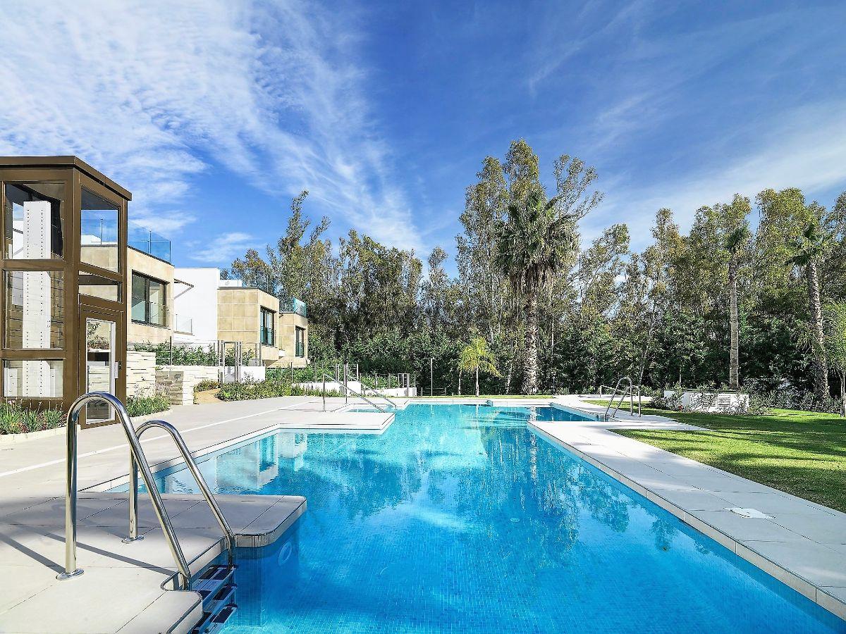 Swimming pool Swimming pool