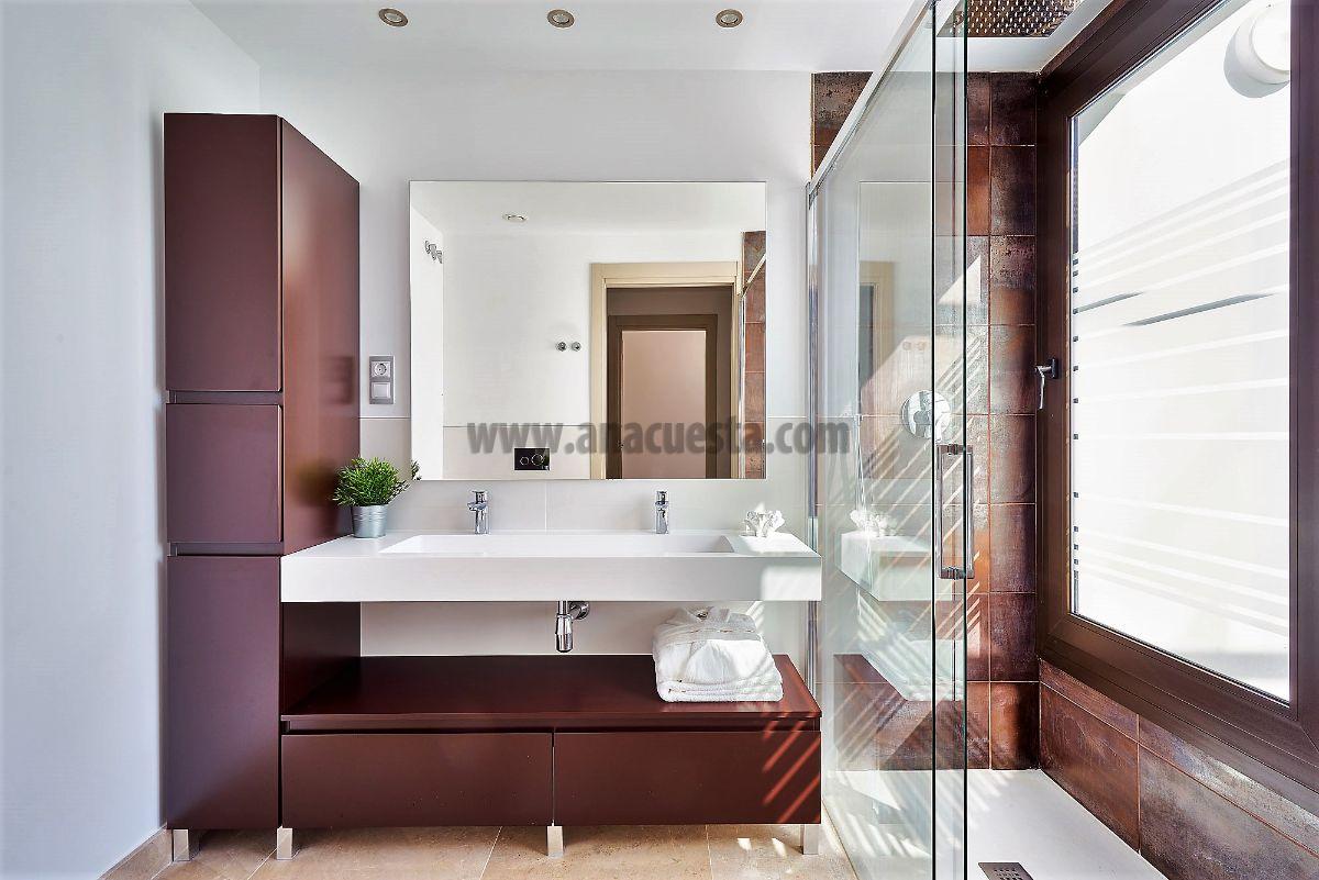 Bathroom Bathroom