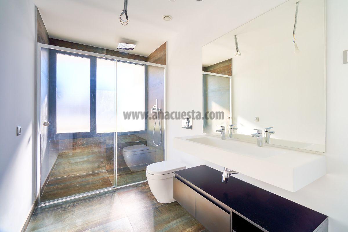 Bathroom Bathroom