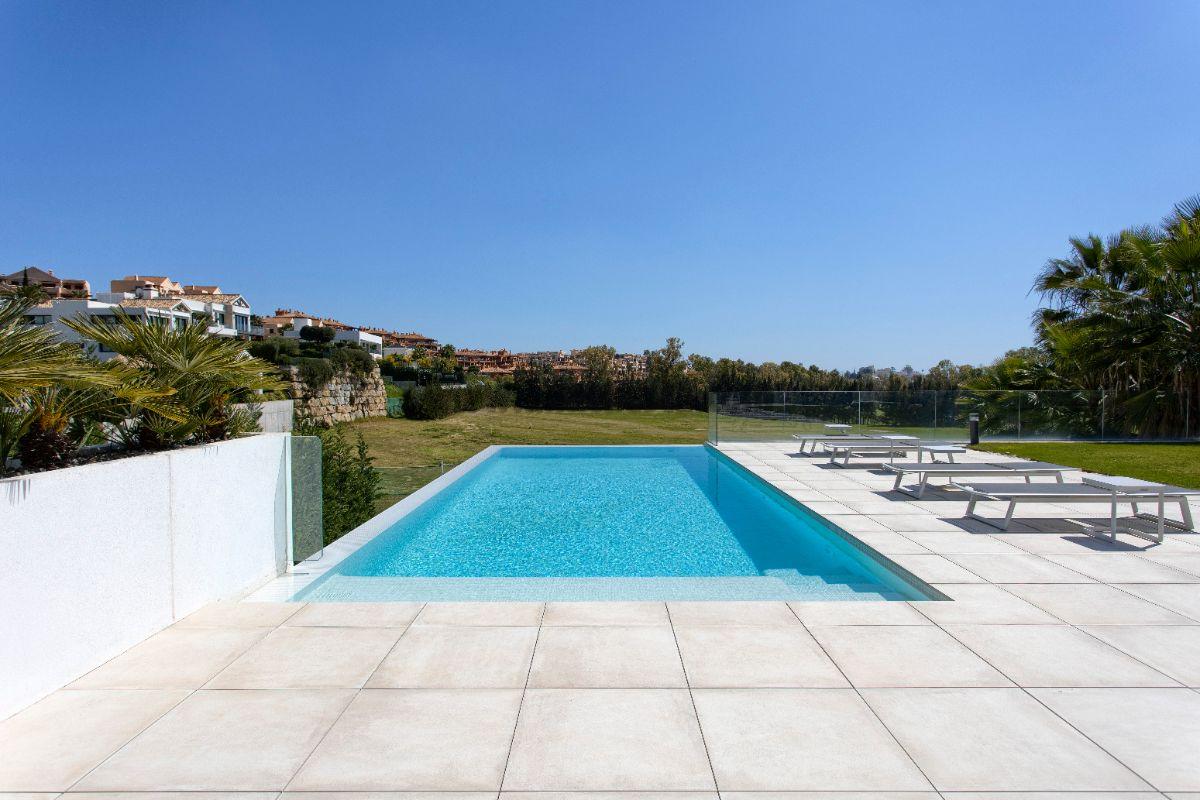 Swimming pool Swimming pool