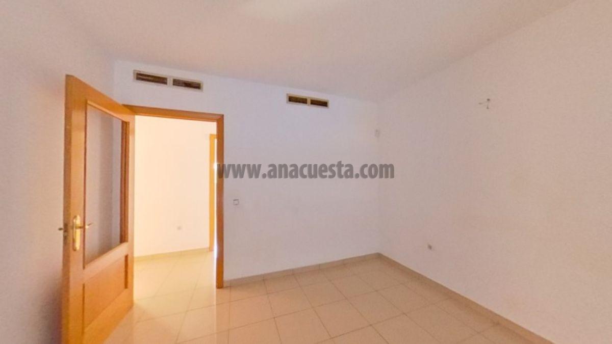 For sale of apartment in Estepona