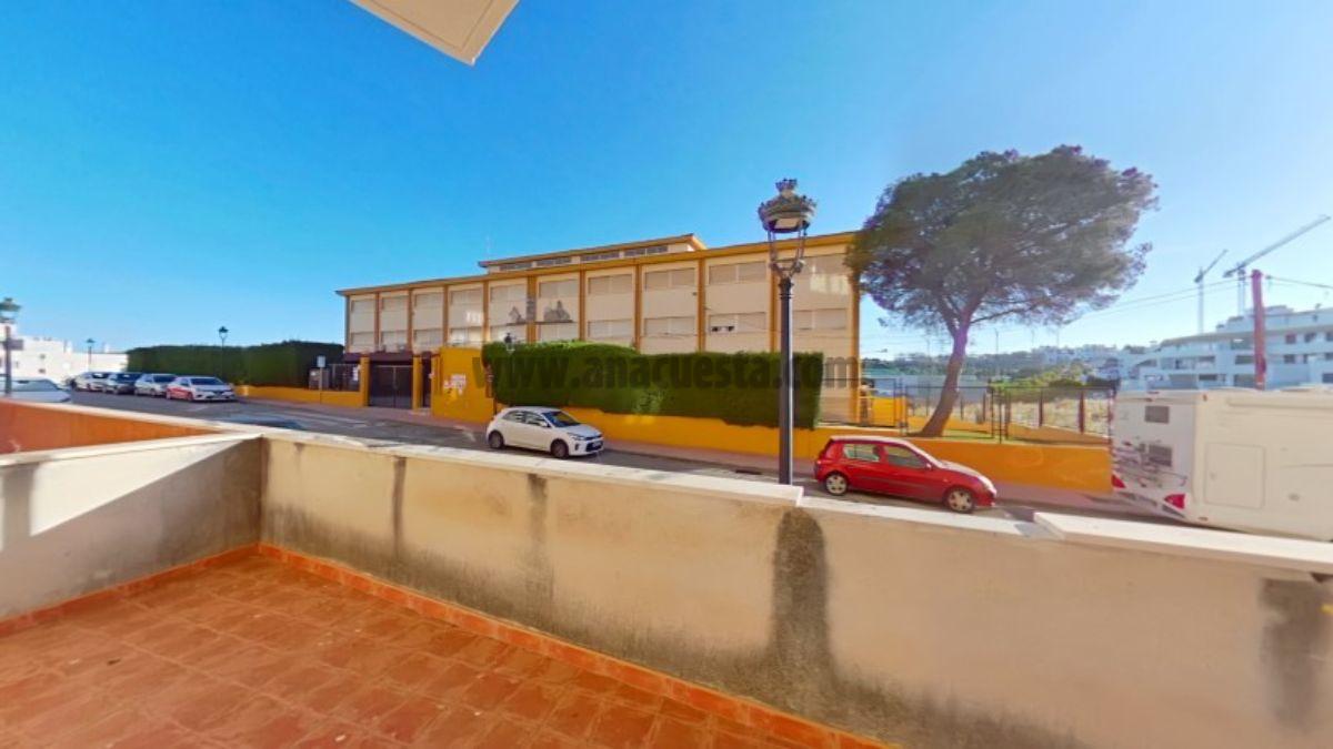 For sale of apartment in Estepona