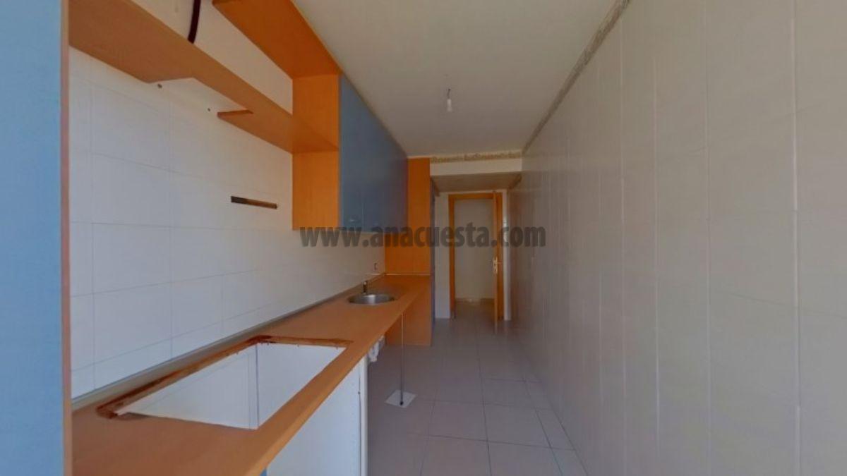 For sale of apartment in Estepona