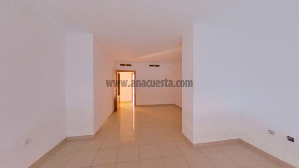 For sale of apartment in Estepona