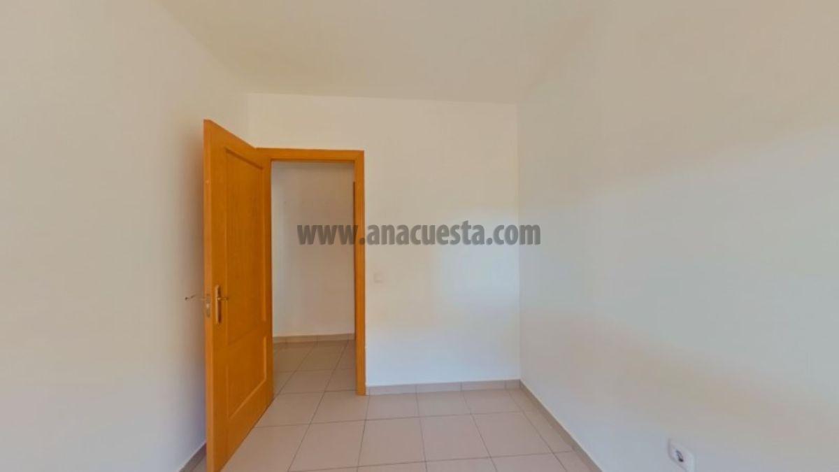 For sale of apartment in Estepona