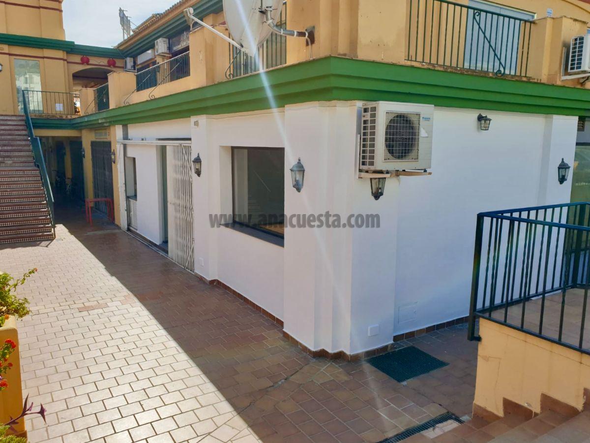 For sale of commercial in Estepona