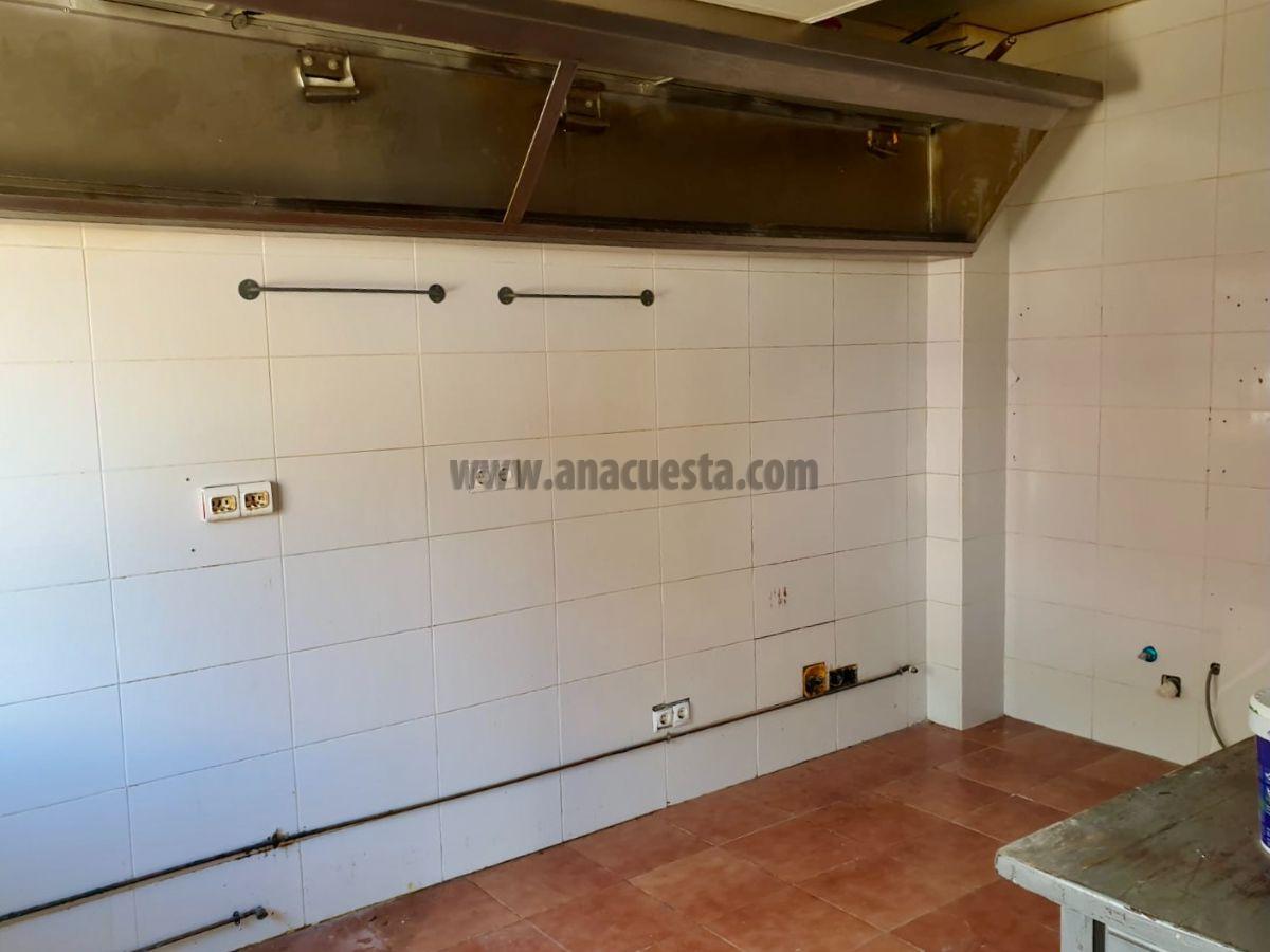 For sale of commercial in Estepona