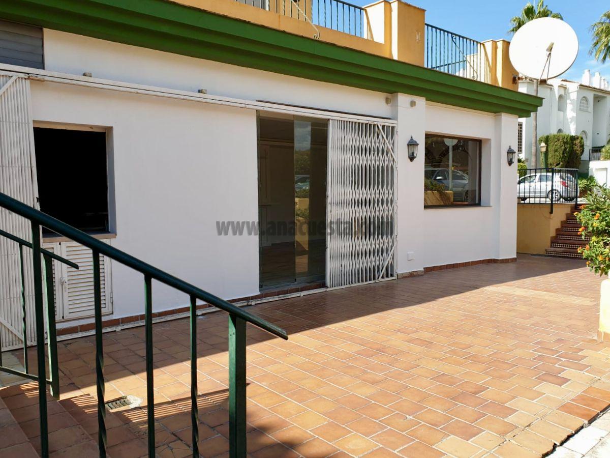 For sale of commercial in Estepona