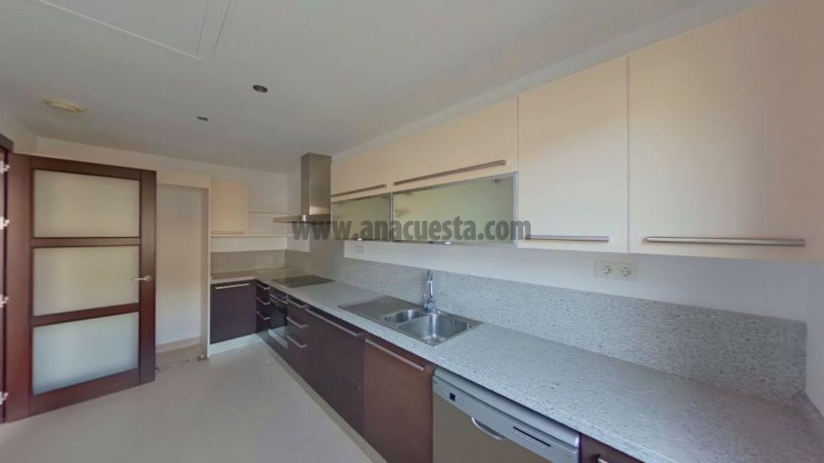 For sale of house in Benahavís