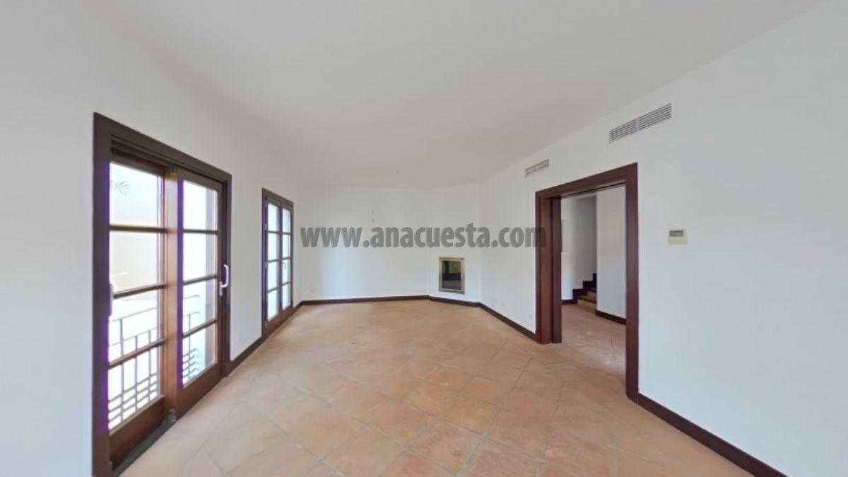 For sale of house in Benahavís