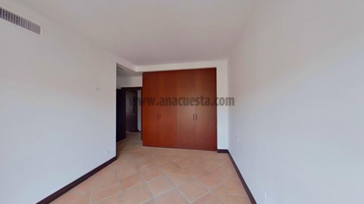 For sale of house in Benahavís