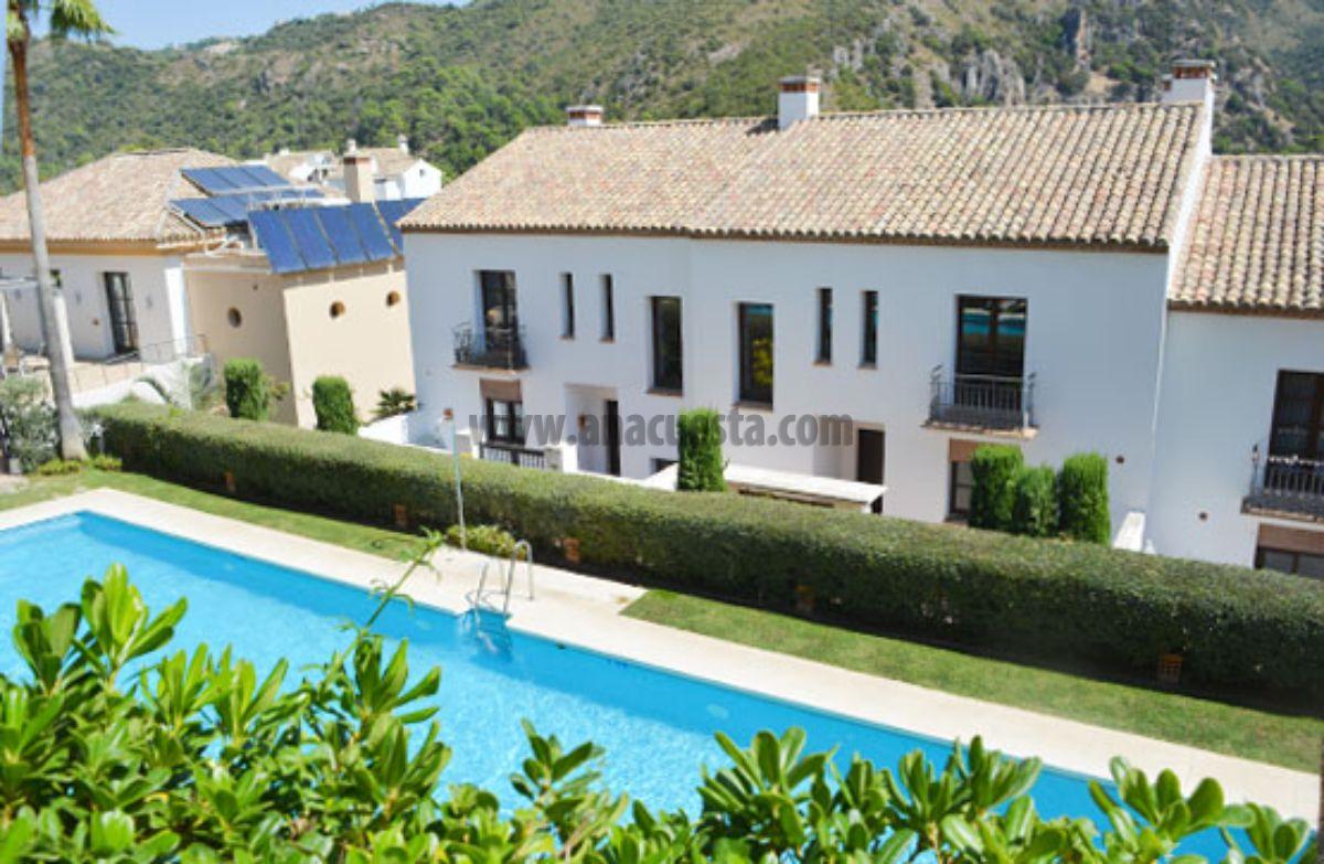 For sale of house in Benahavís
