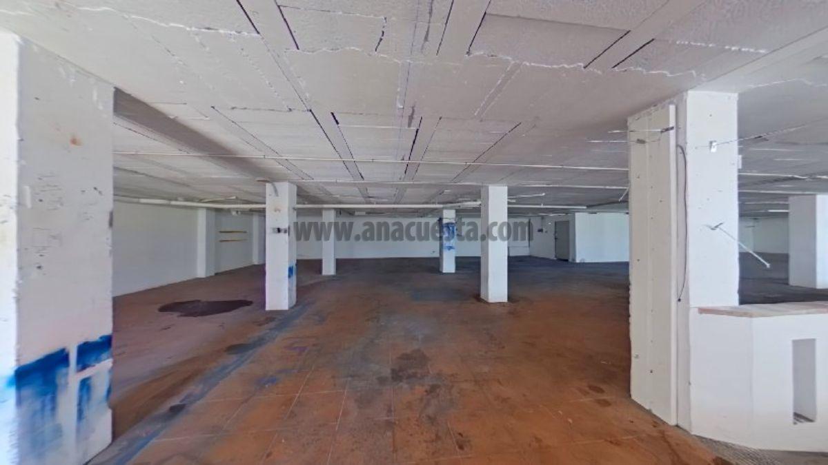 For sale of commercial in Casares
