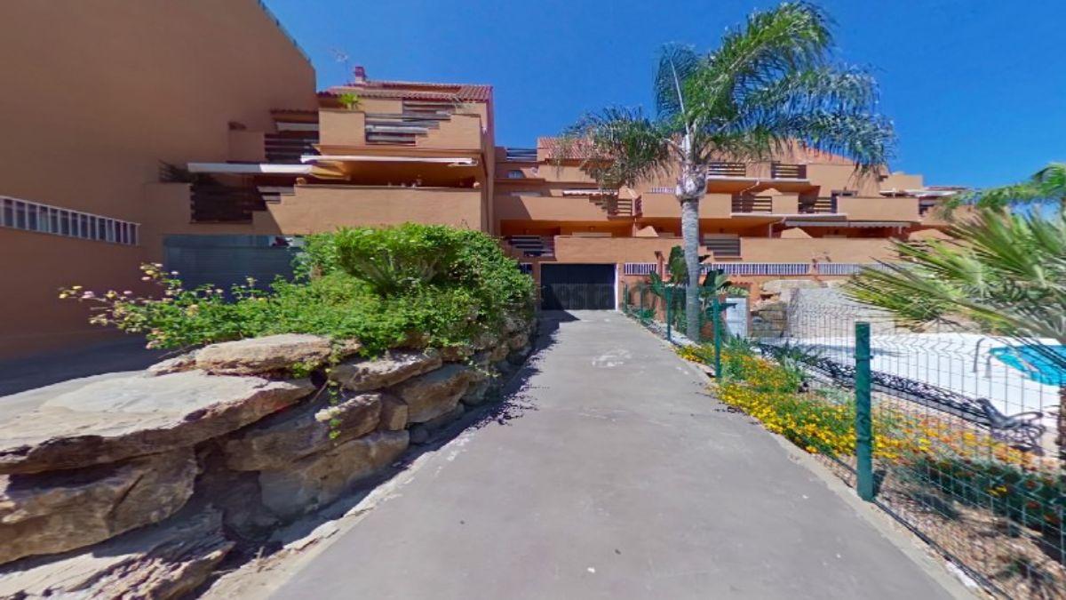 For sale of commercial in Casares