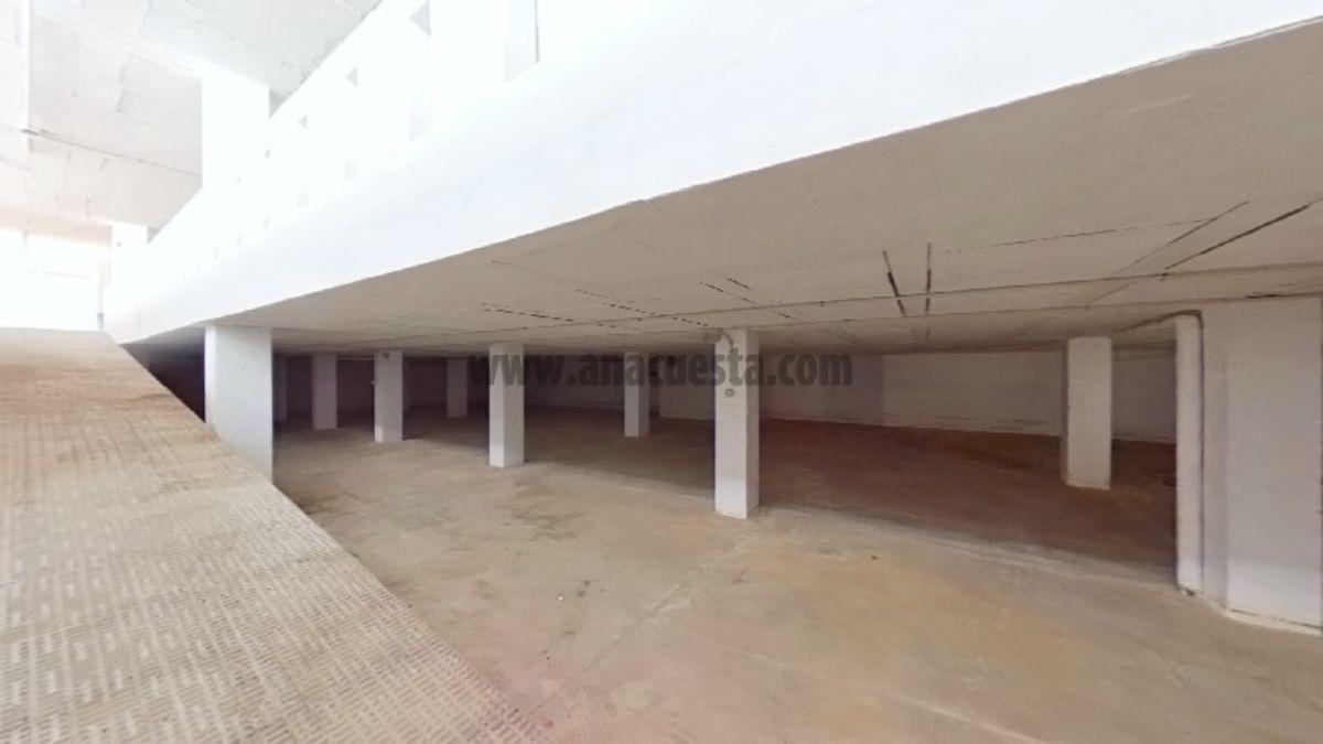 For sale of commercial in Casares