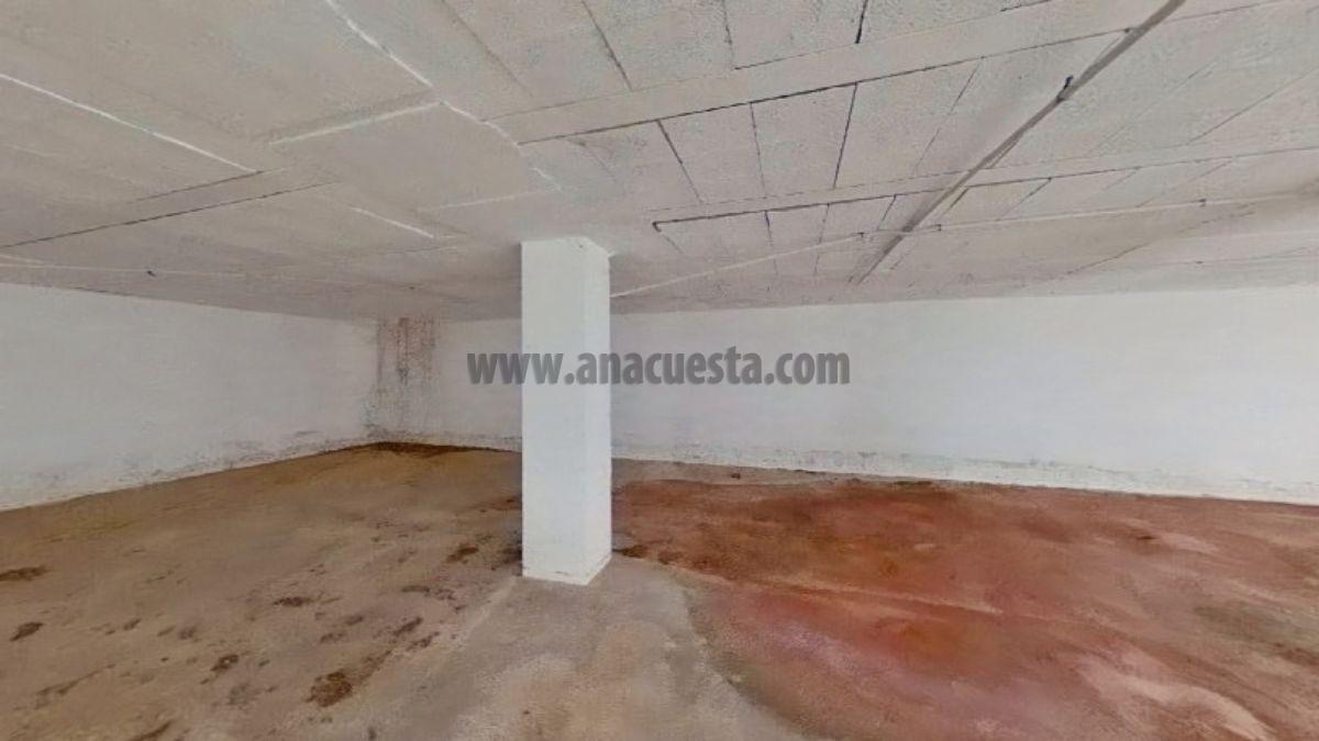 For sale of commercial in Casares