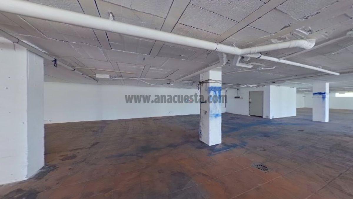 For sale of commercial in Casares