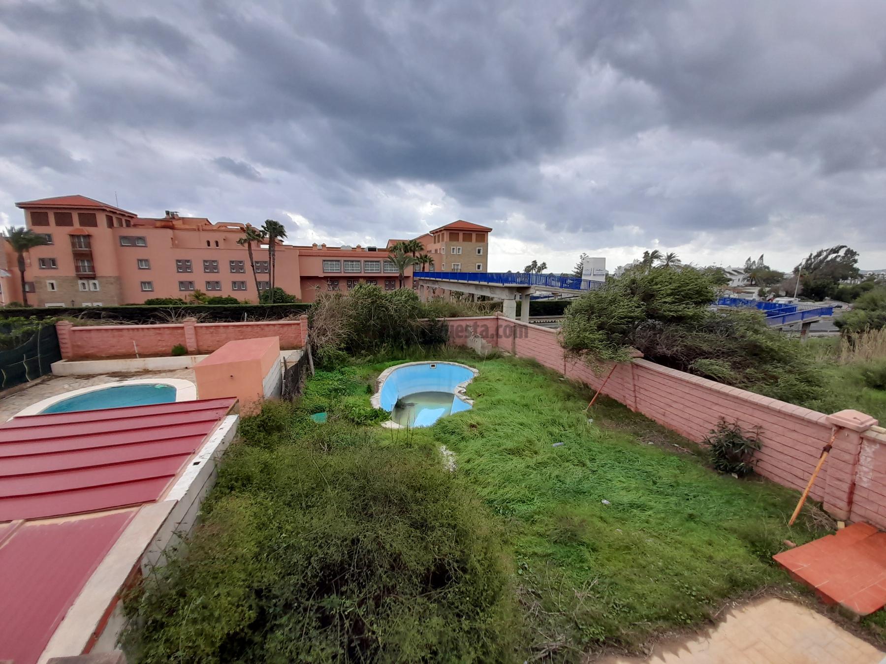 Venta de chalet en Estepona