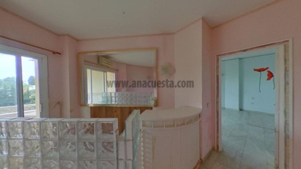 For sale of apartment in Estepona