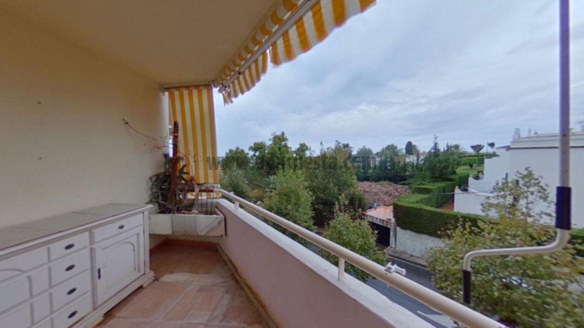 For sale of apartment in Estepona