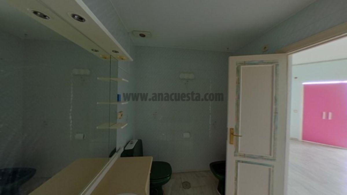 For sale of apartment in Estepona