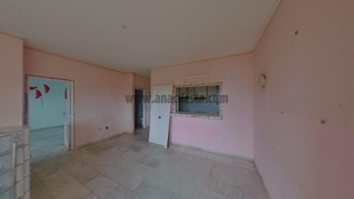 For sale of apartment in Estepona
