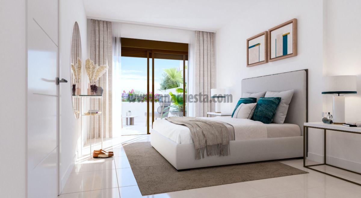 For sale of penthouse in Estepona