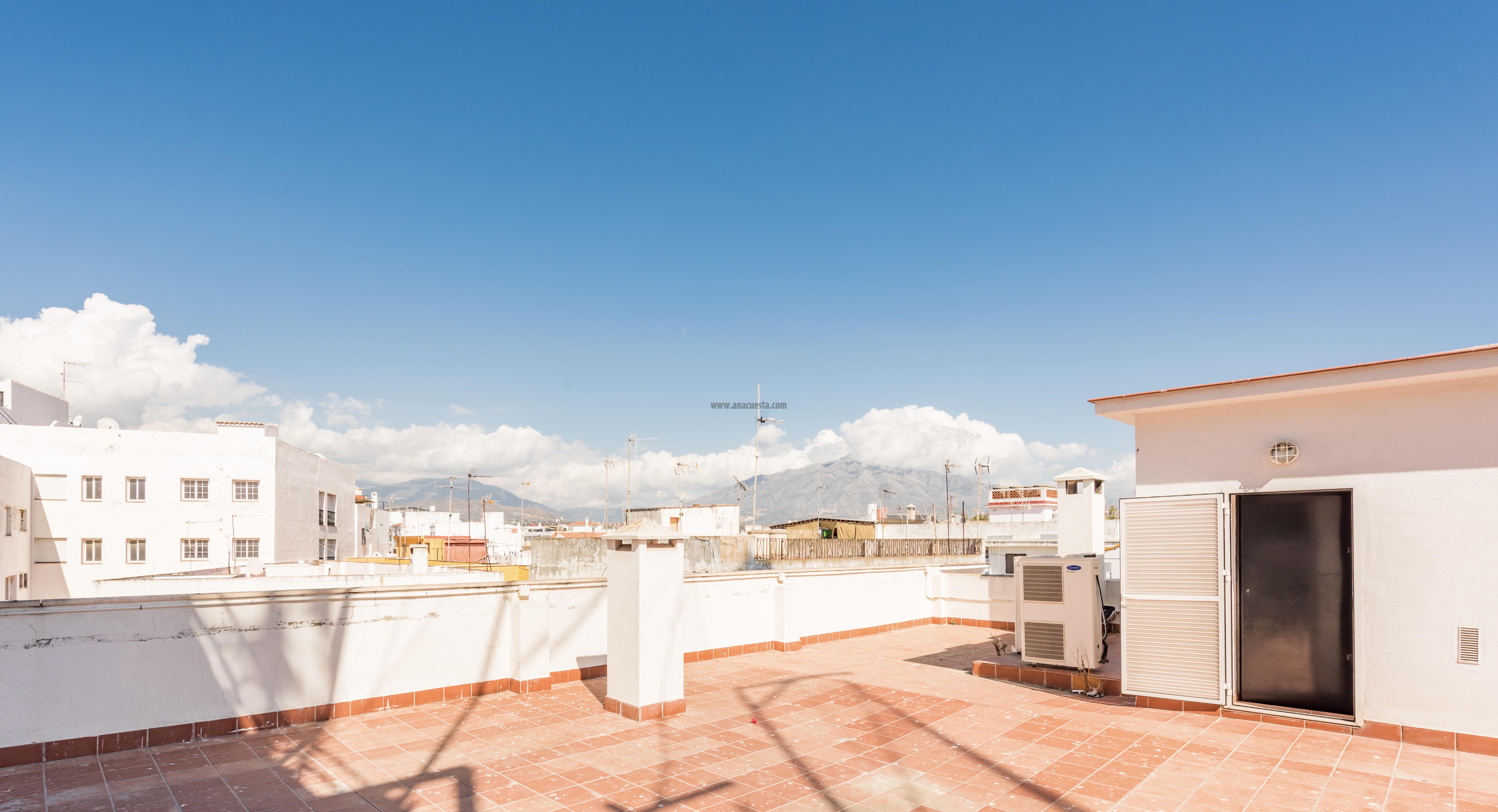 For sale of building in Marbella