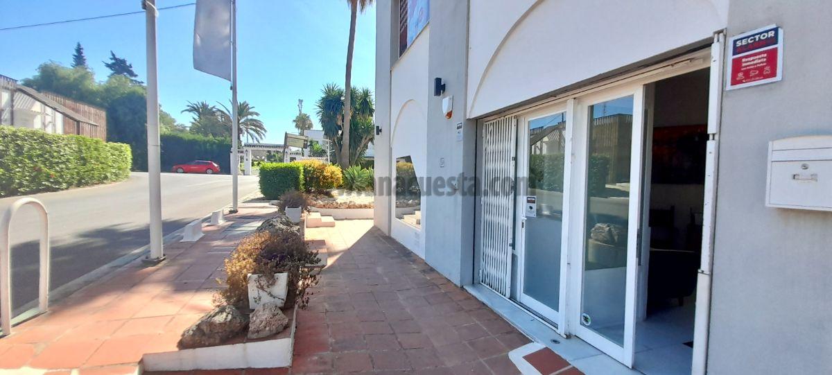 Alquiler de local comercial en Estepona