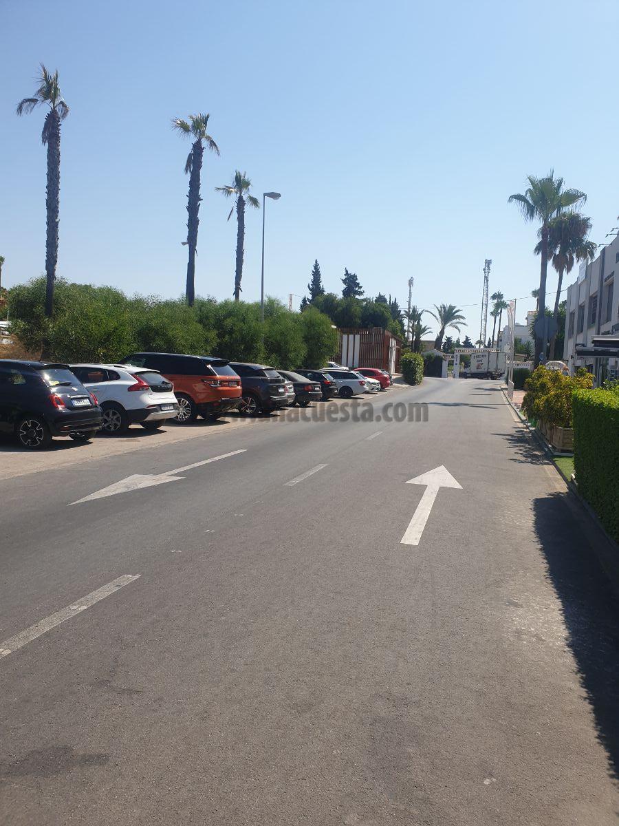 For rent of commercial in Estepona