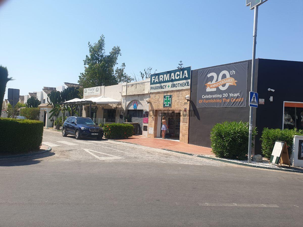 For rent of commercial in Estepona