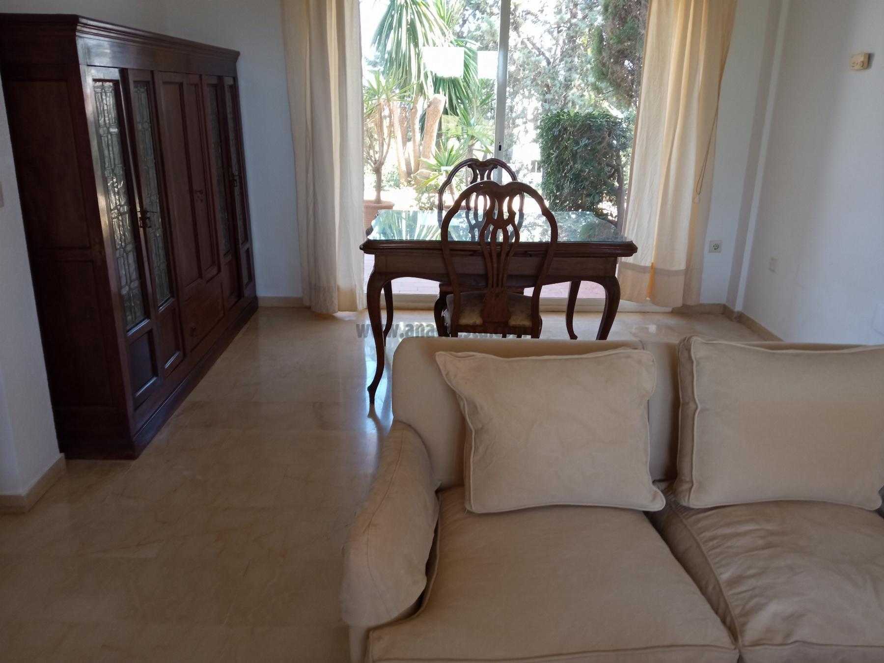 For sale of apartment in Estepona