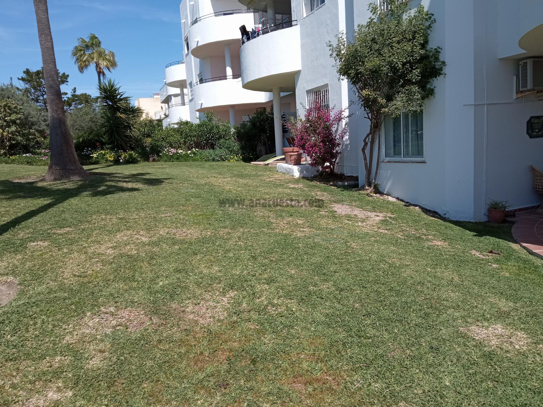 For sale of apartment in Estepona