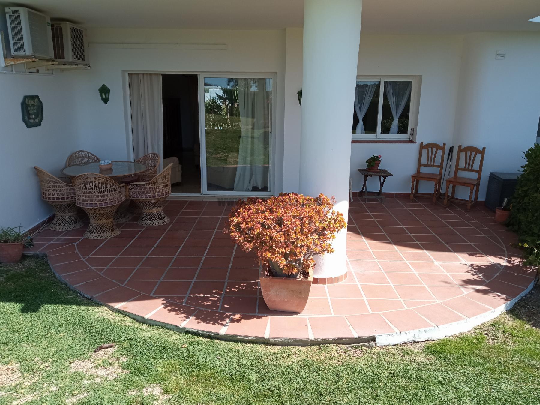 For sale of apartment in Estepona