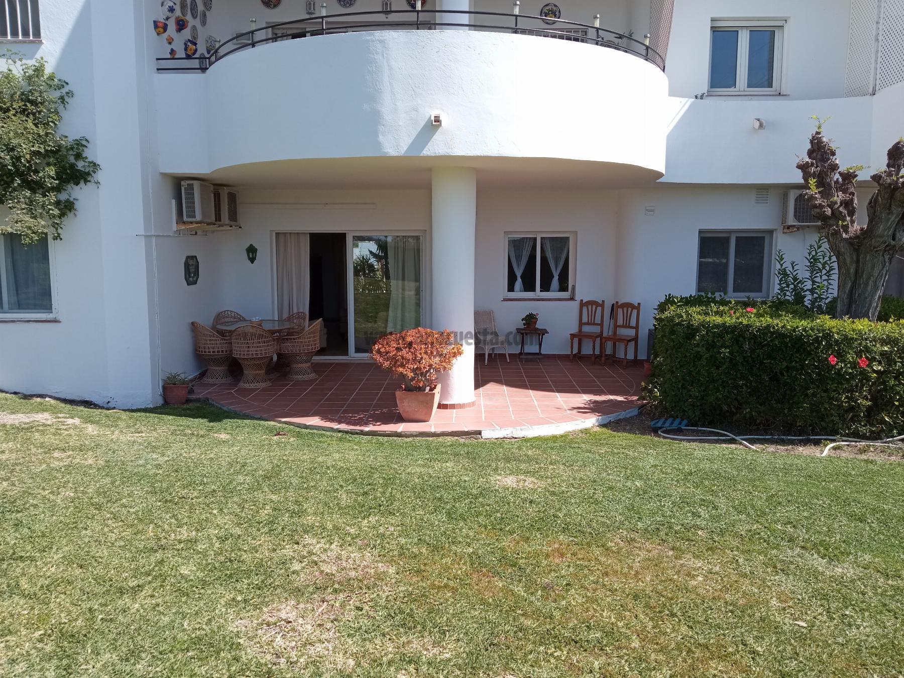 For sale of apartment in Estepona