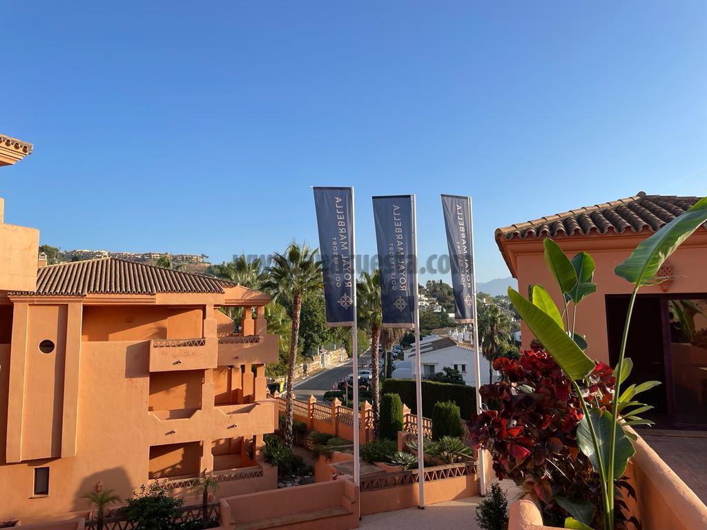 For sale of apartment in Estepona