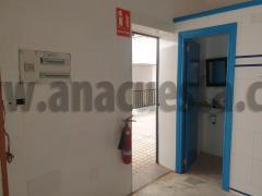 For sale of commercial in Estepona