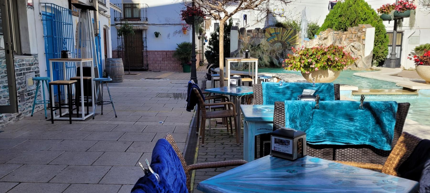 For share of commercial in Estepona
