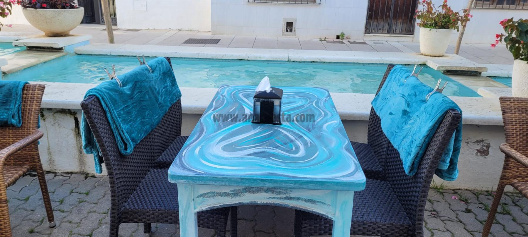 For share of commercial in Estepona