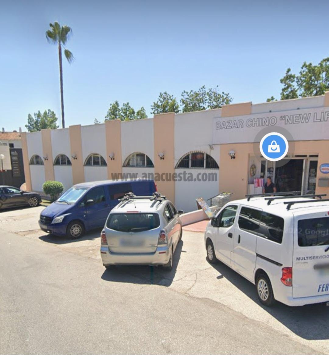 Venta de local comercial en Estepona