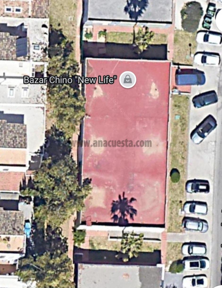 Venta de local comercial en Estepona