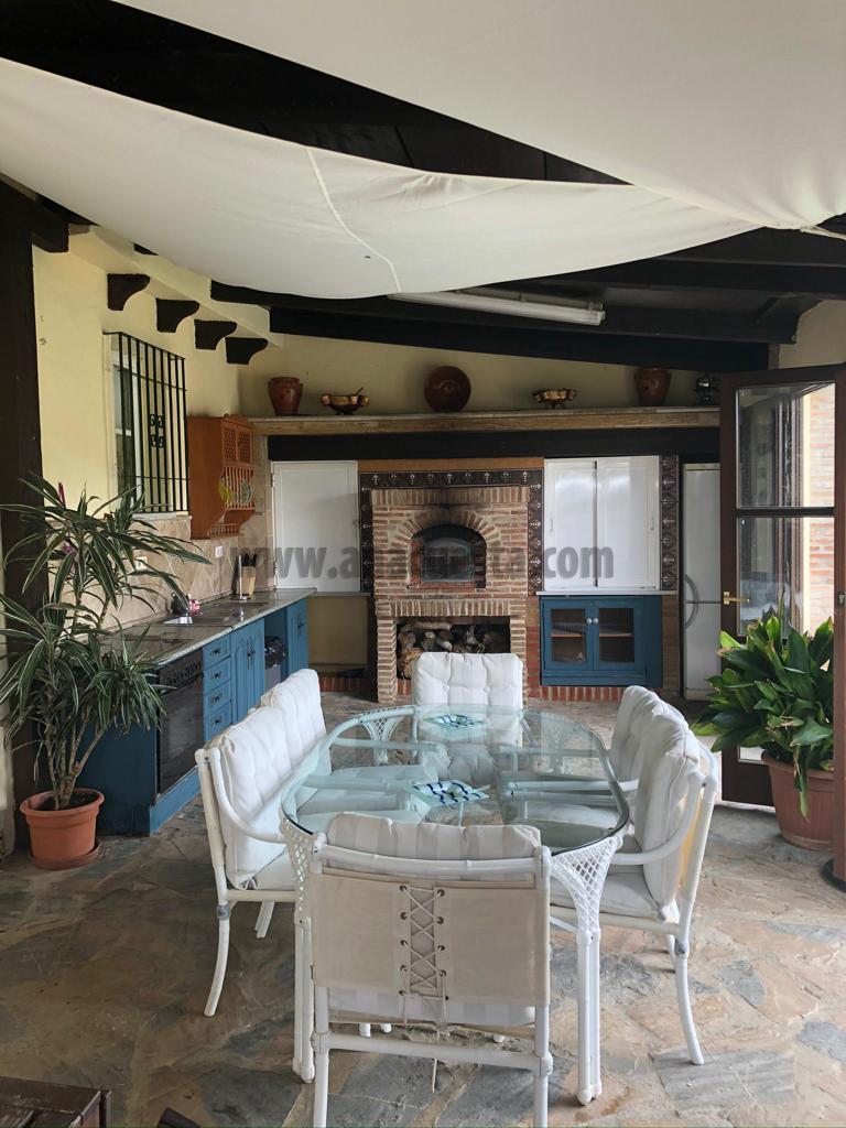 For sale of recreation property in Estepona