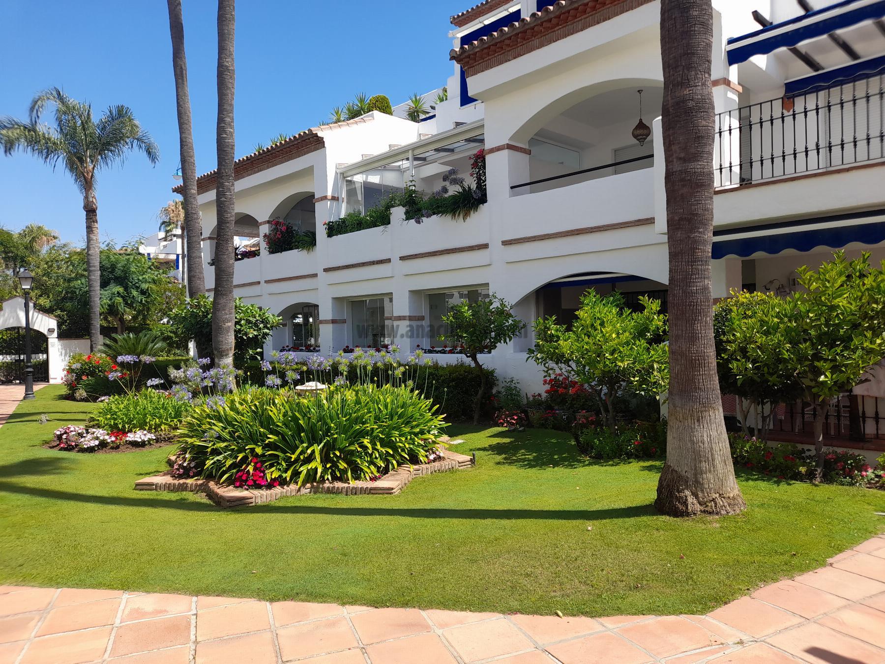 For sale of apartment in San Pedro de Alcántara