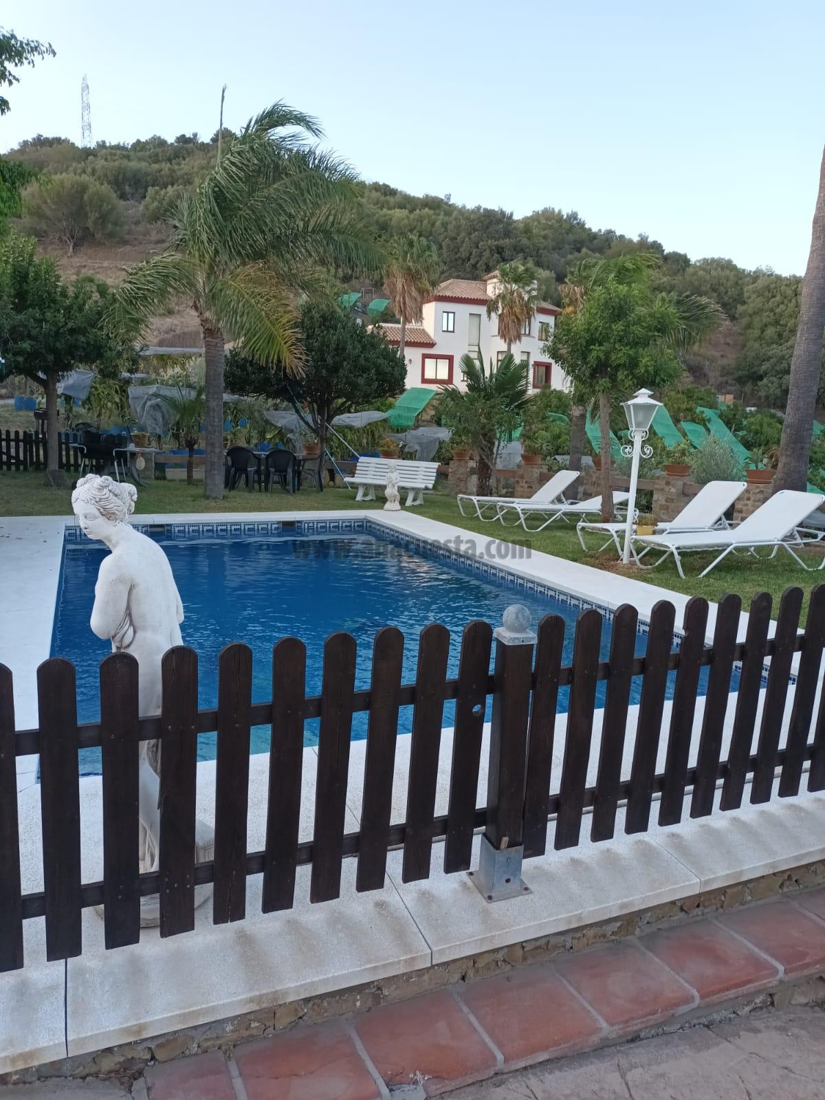 For sale of rural property in Estepona