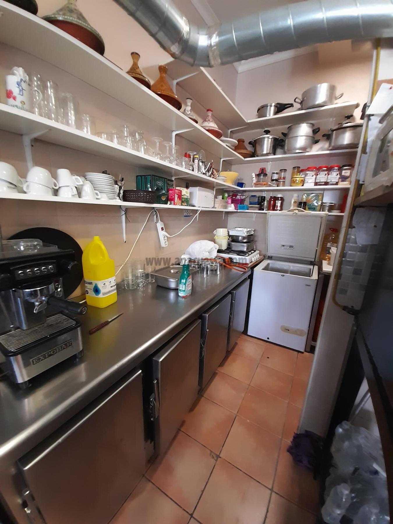 For rent of commercial in Estepona